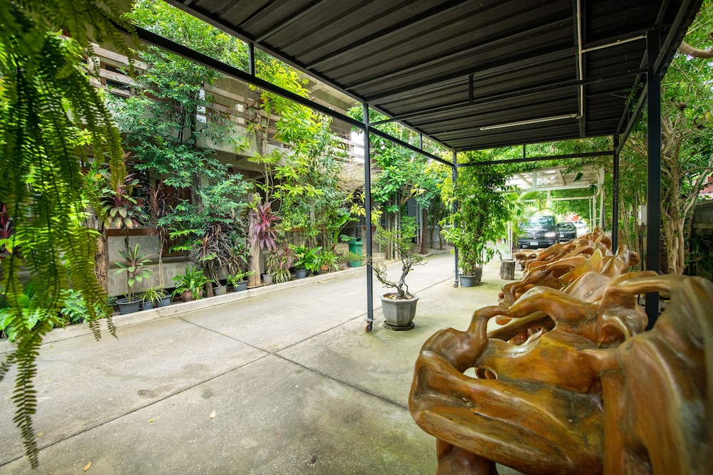 Mac Garden Resort 1/41