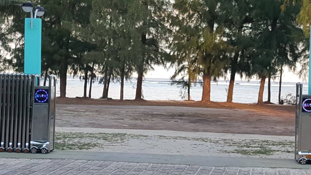 Saipan Beach Hotel 62/66
