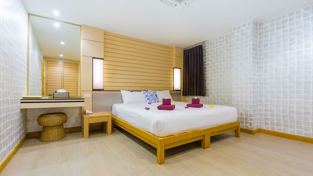 Anda Beachside Hotel 54/85