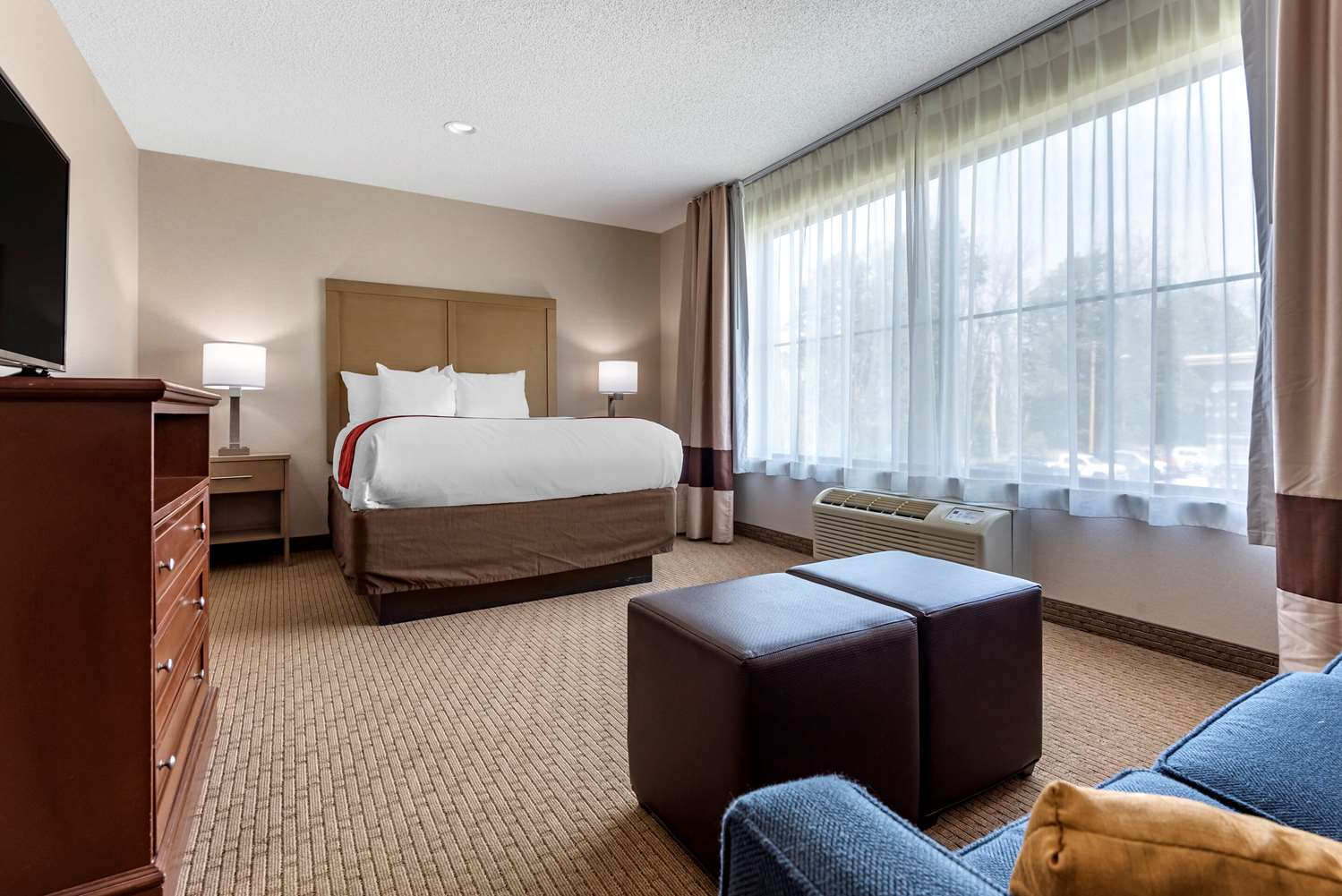 Comfort Inn & Suites Farmington Victor 6/17