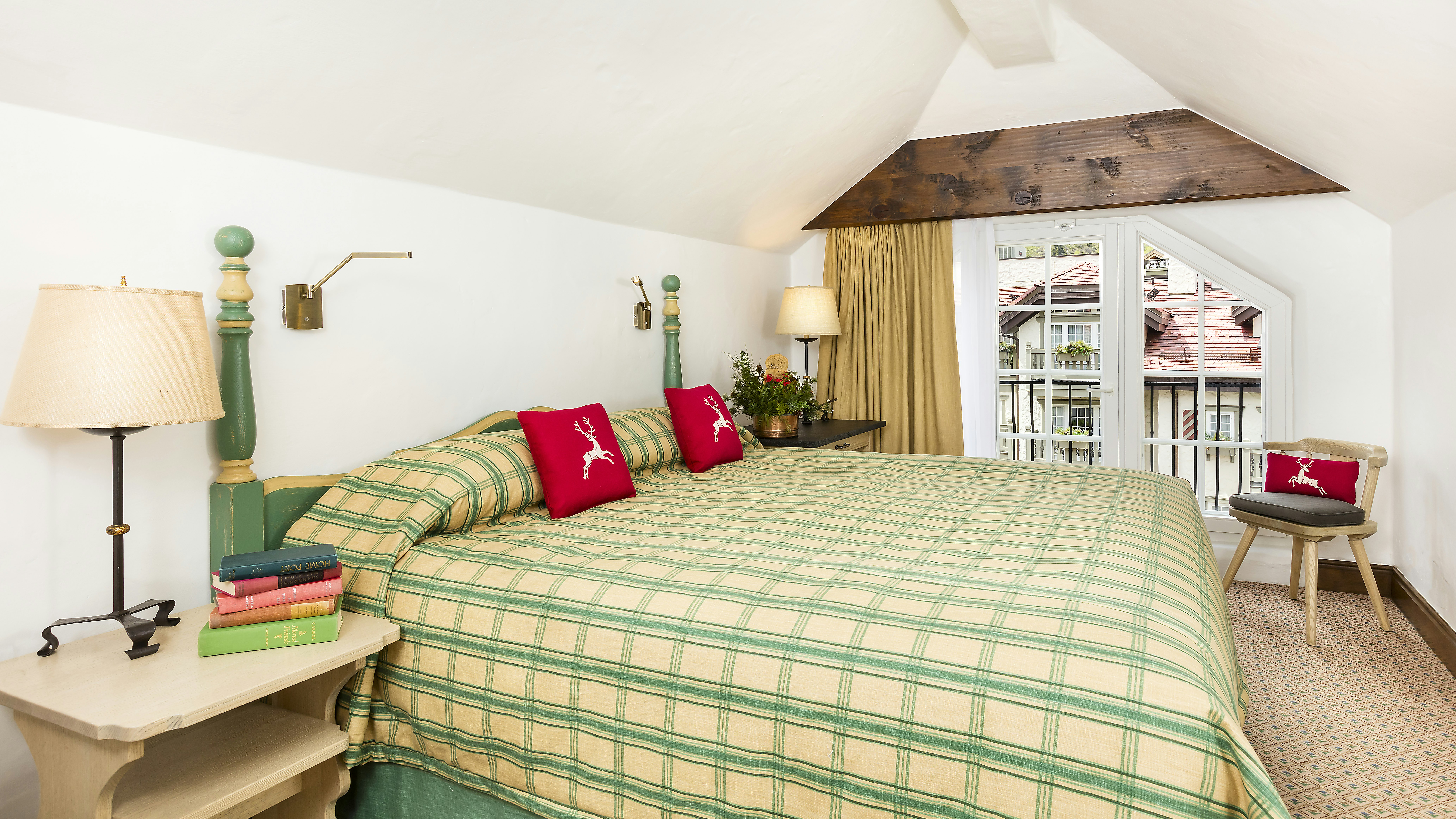 Mill Creek, Loft, Suite, King Bed
