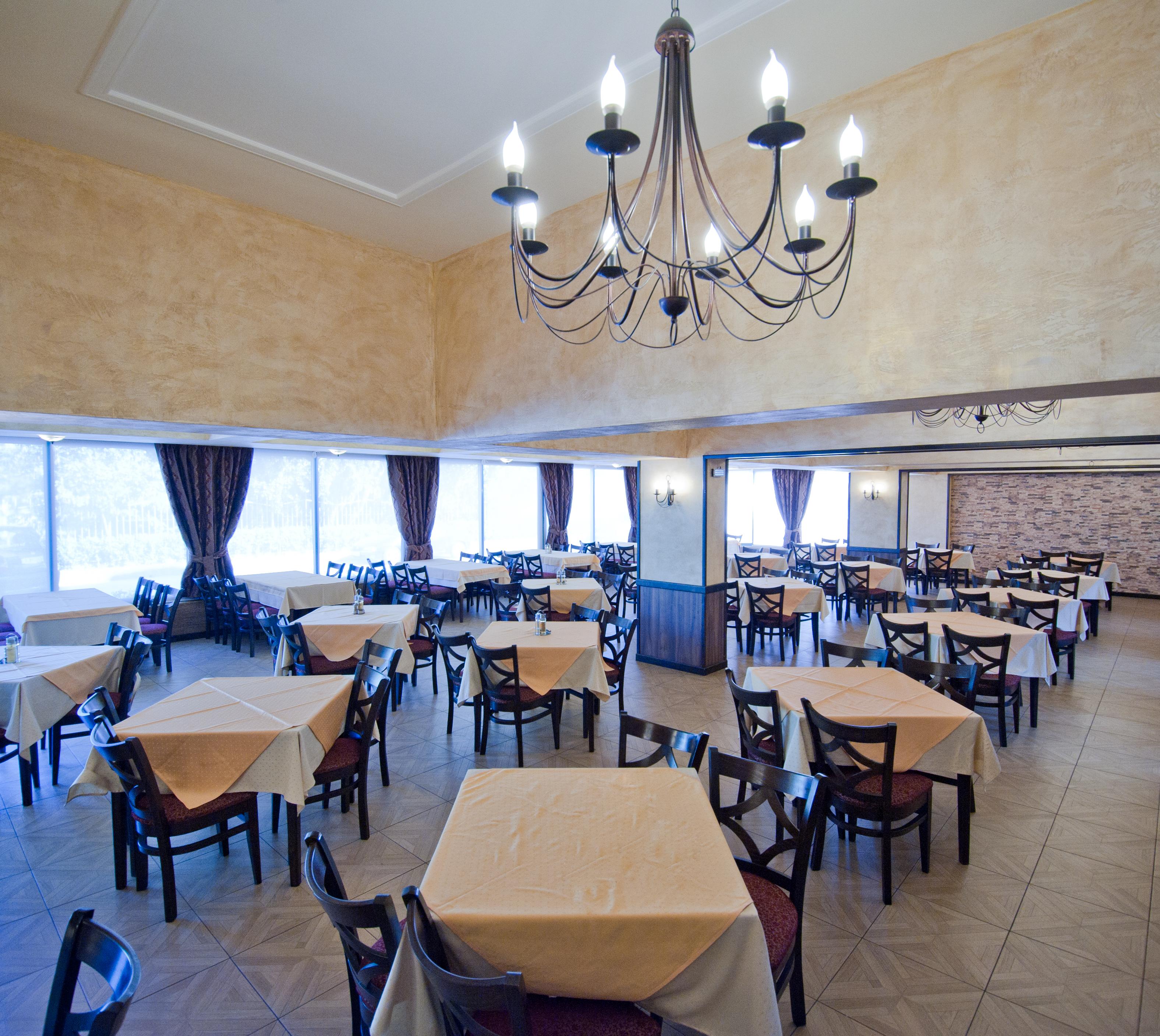 Kotva Hotel 44/66