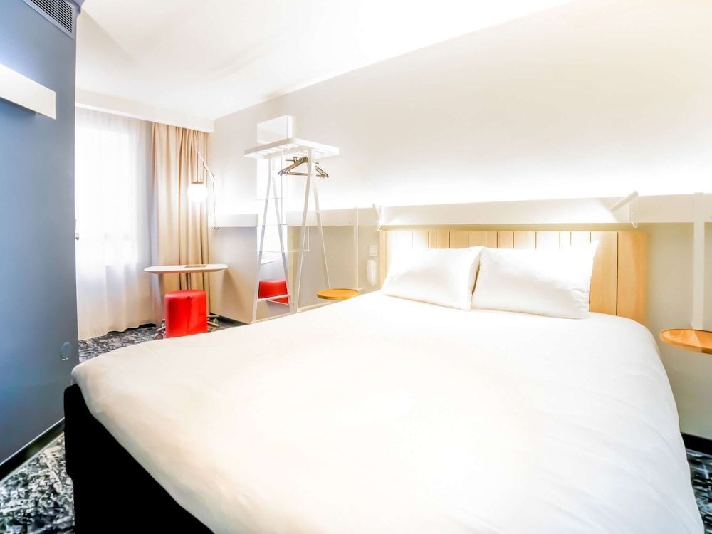 Ibis La Rochelle Centre Historique Hotel 15/56