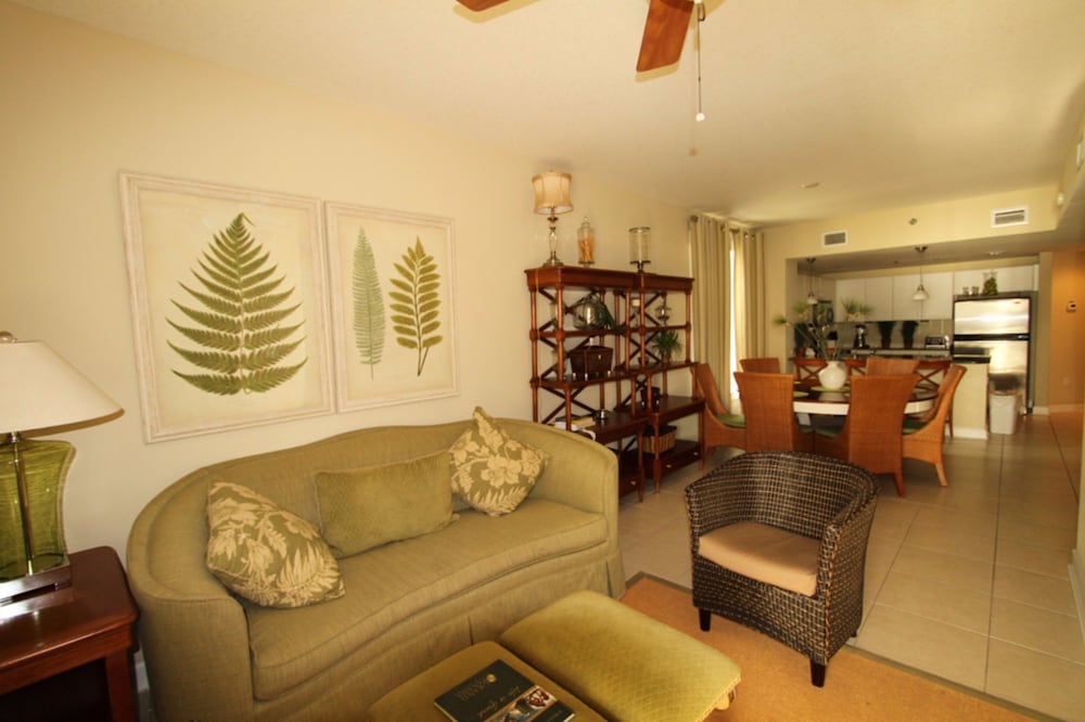 Grand Panama Beach Resort by Emerald View Resorts 43/77