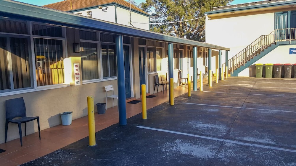 WINDSOR MOTEL 16/16