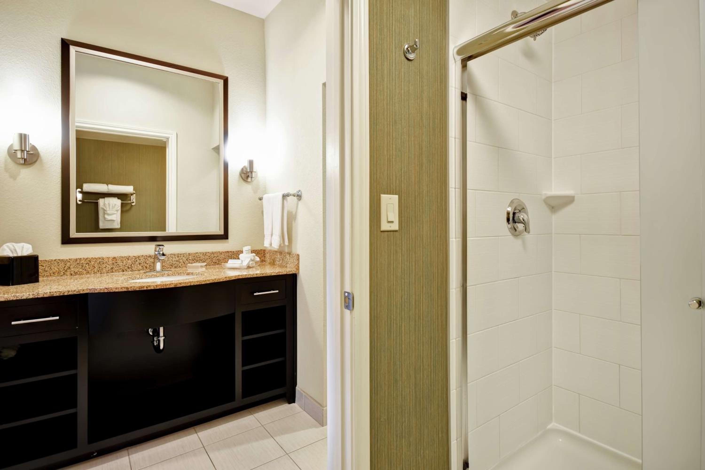 Studio, Suite, King Bed, Sofa, Accessible