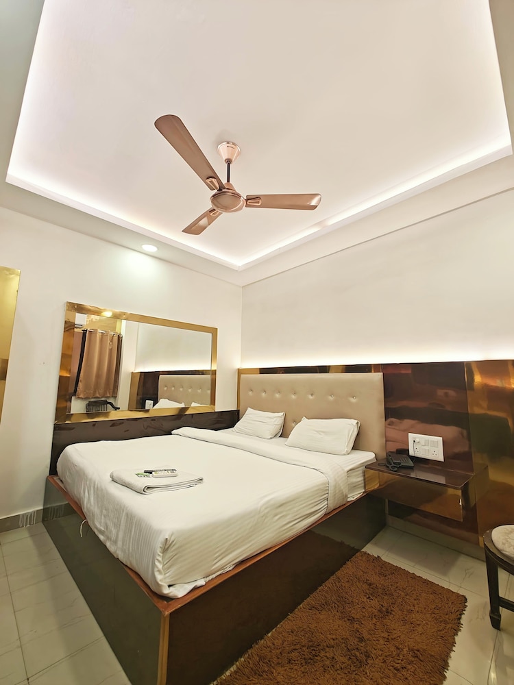 Hotel Apple Villa 12/37