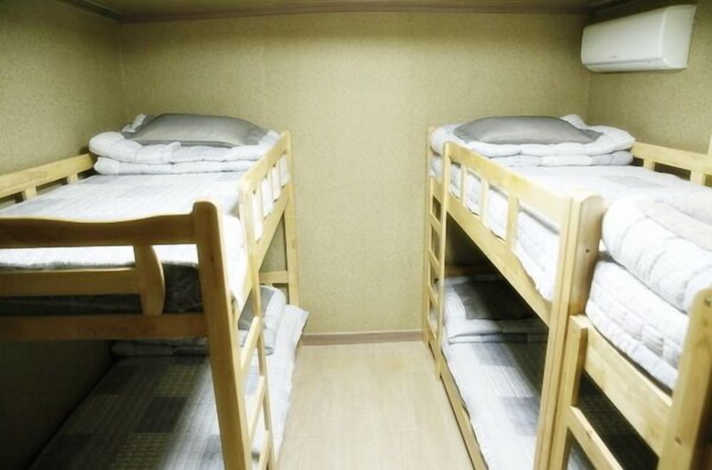 Moiri Guesthouse - Hostel 26/26