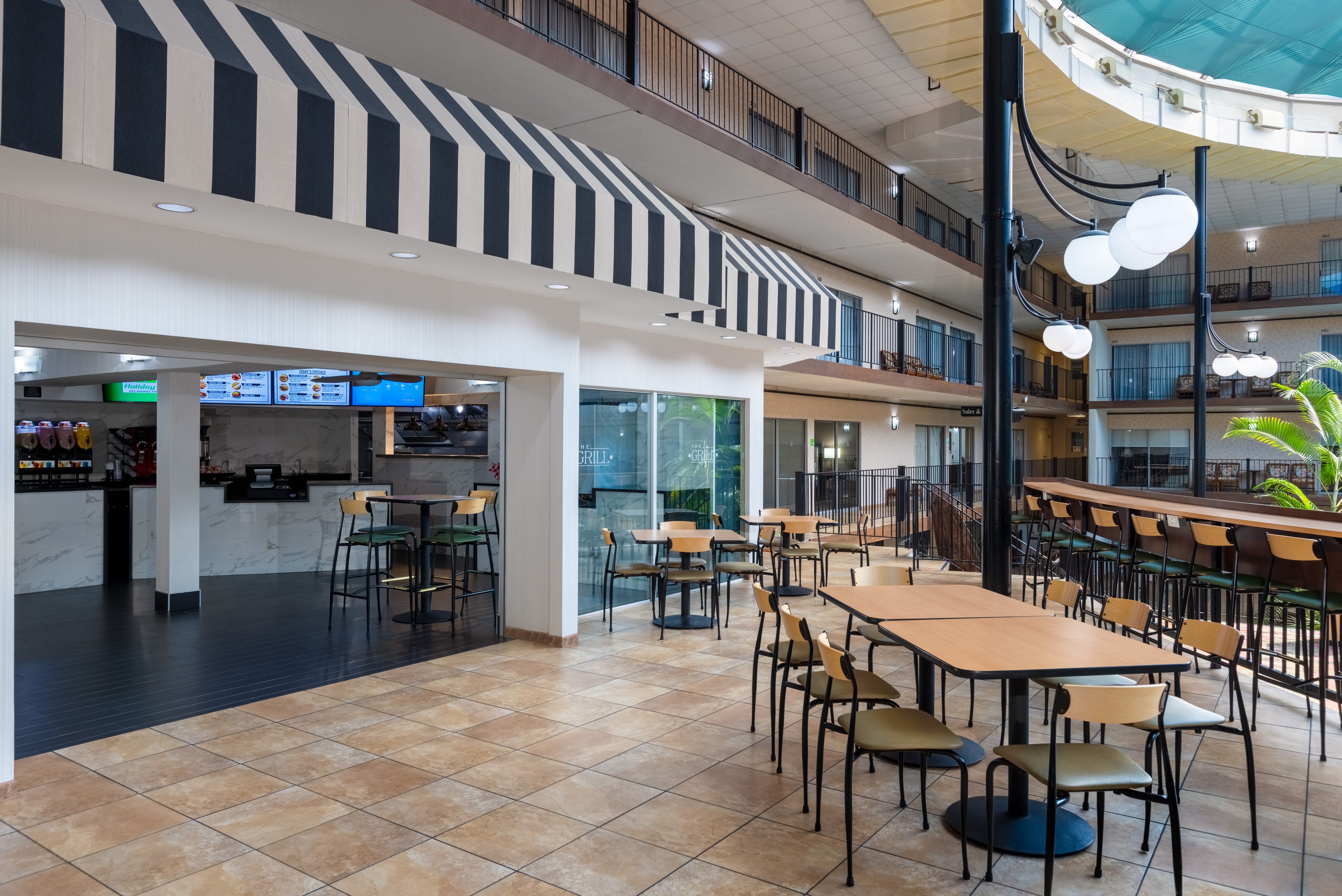 Holiday Inn Des Moines Airport Conf Center 44/79