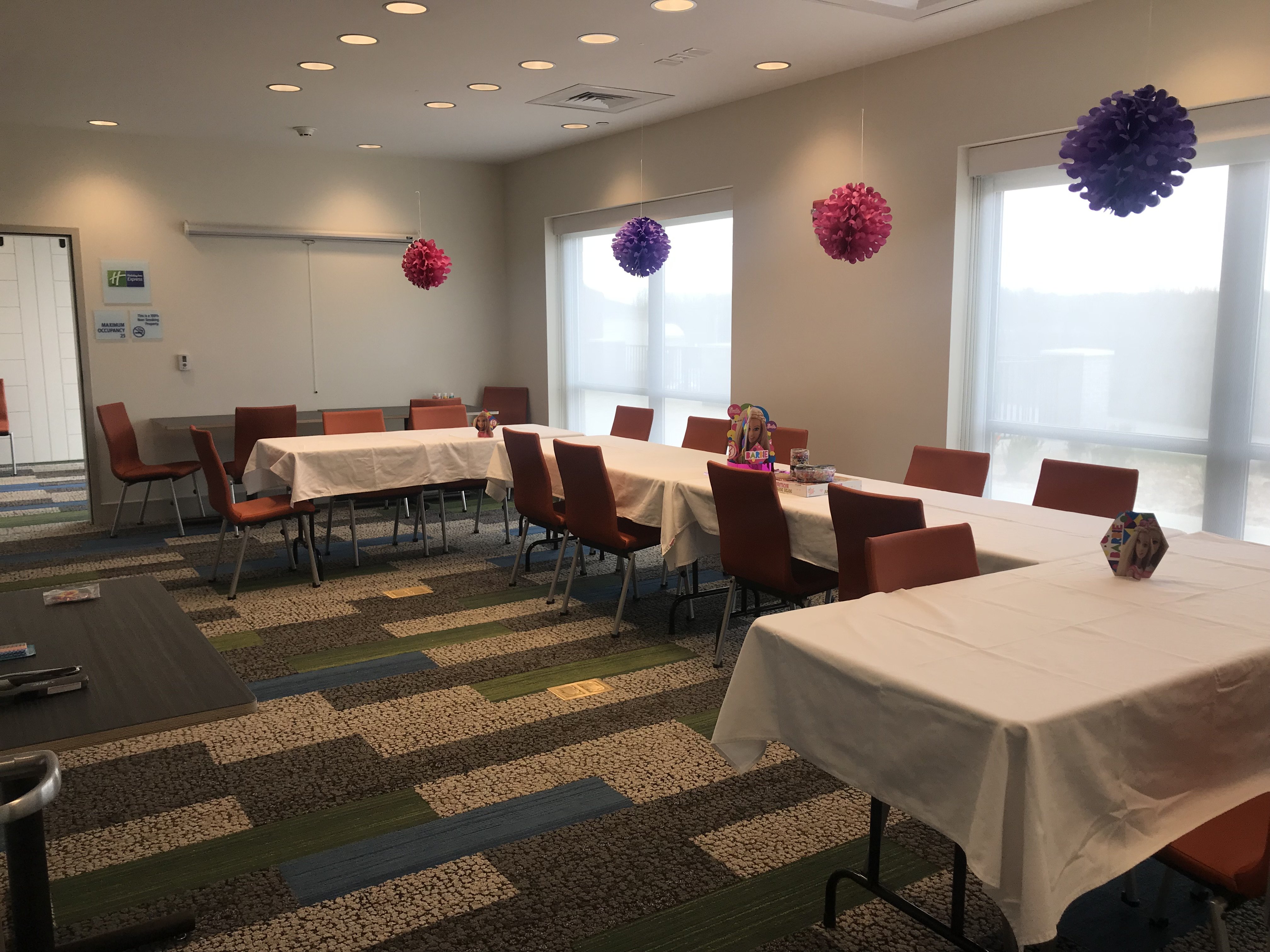 HOLIDAY INN EXPRESS & SUITES ELIZABETHTOWN NORTH 43/47