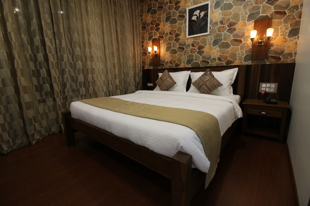 Hotel Majestique Pune 11/33