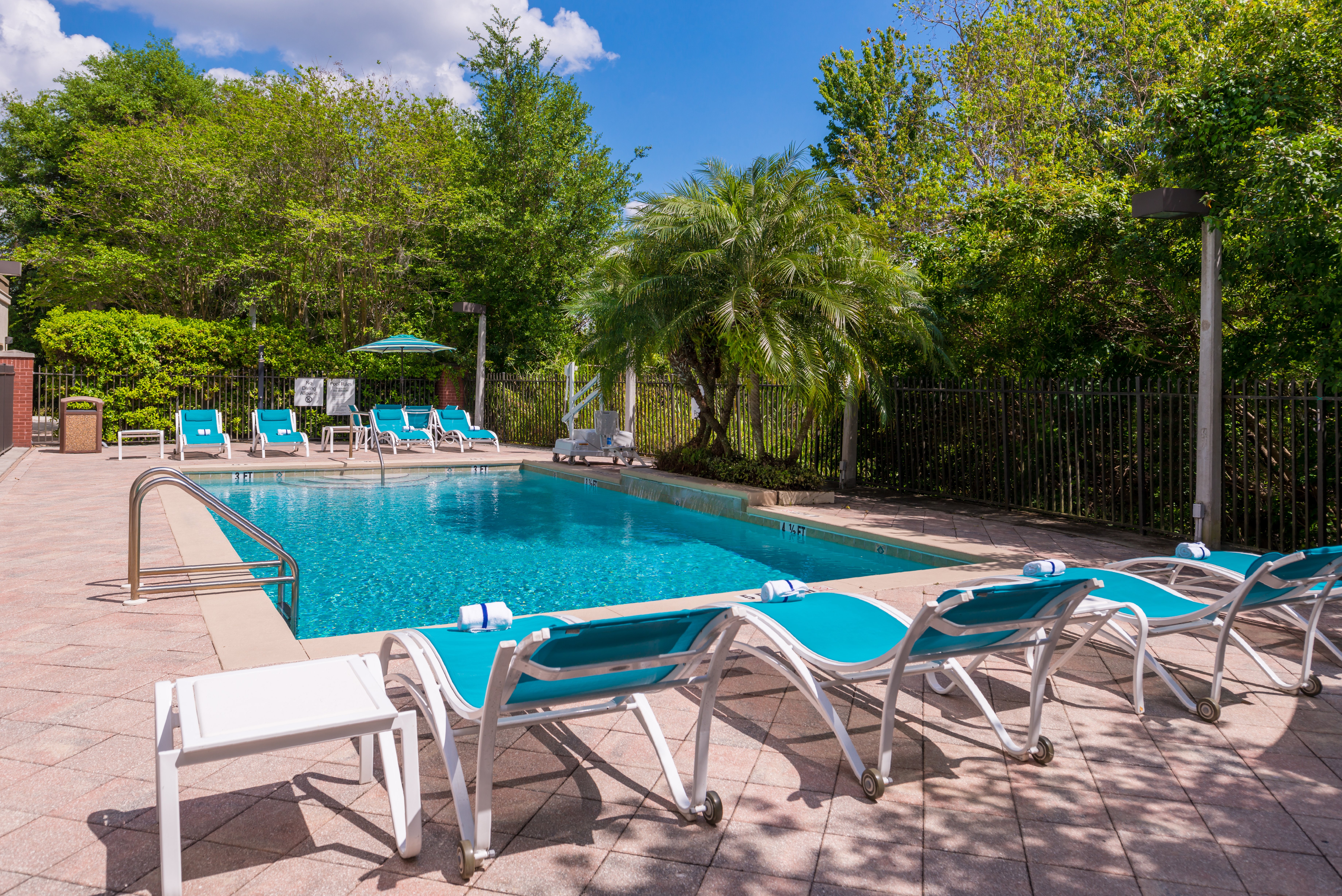 Holiday Inn Express & Suites Tampa-Anderson Rd/Veterans Exp, an IHG Hotel 67/68