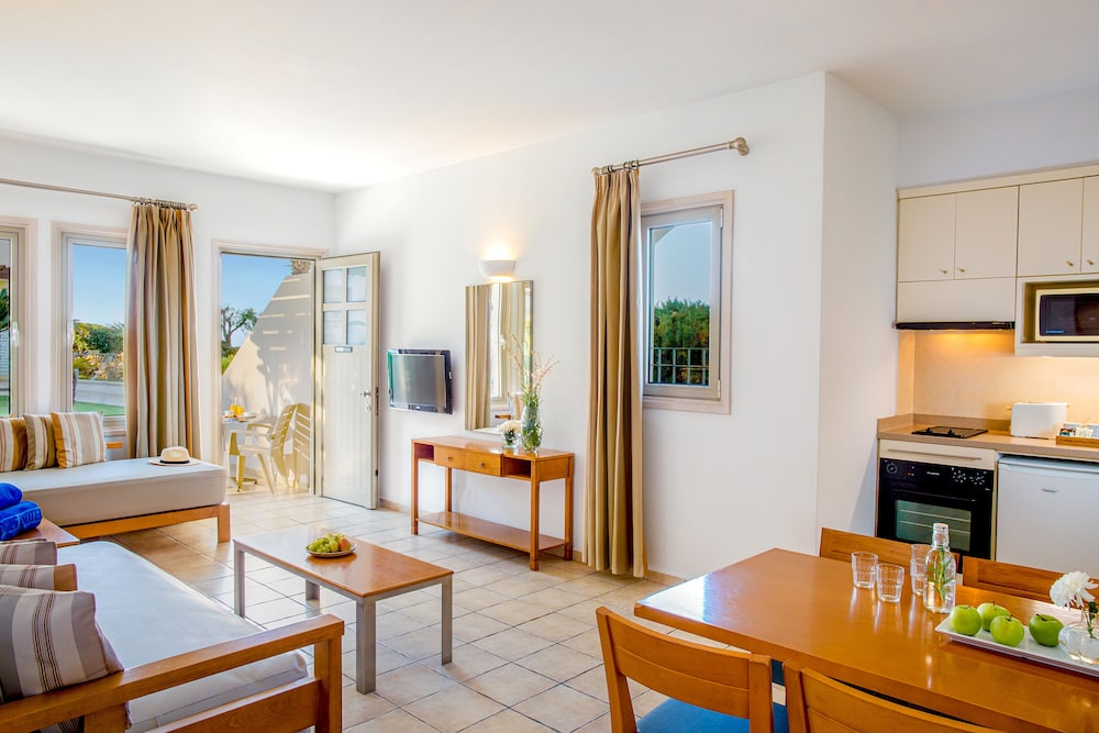 Louis Althea Beach Hotel 17/38
