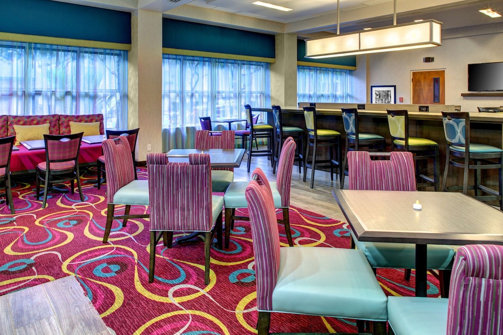 Hampton Inn Miami Coconut Grove Coral Gables 48/72