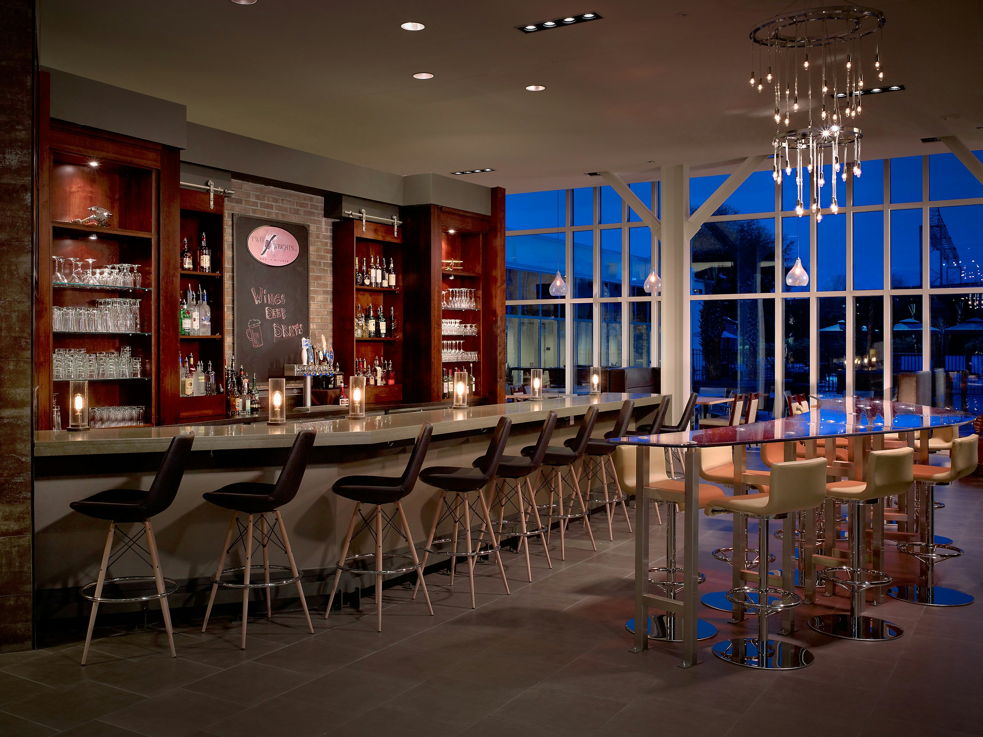 DOUBLETREE BY HILTON HOTEL AND SUITES CHARLESTON AIRPORT 38/60