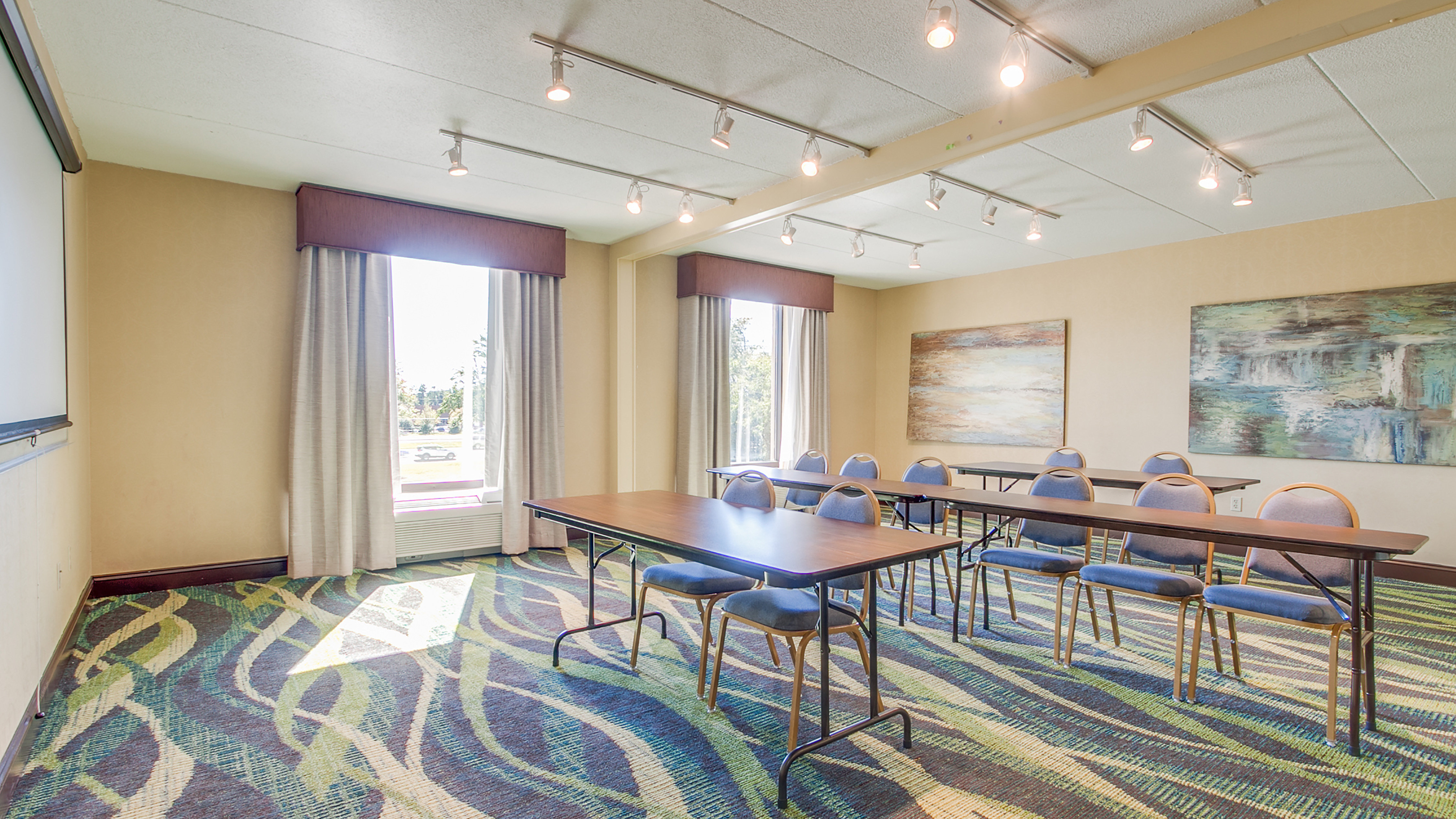 Holiday Inn Express Richmond Midlothian Turnpike 44/51