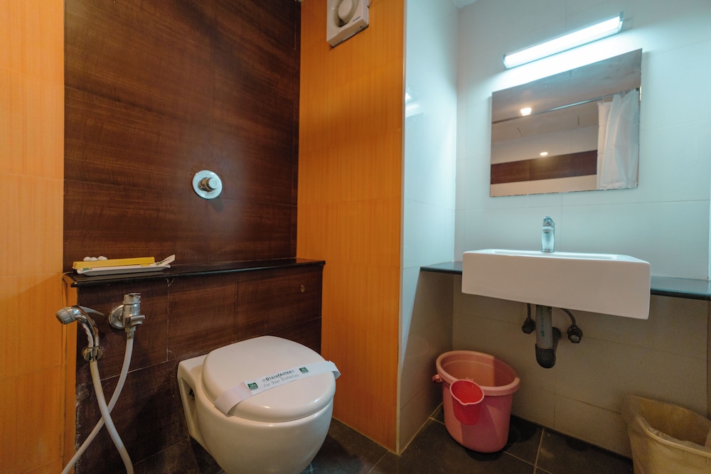 Abirami Residency 37/42