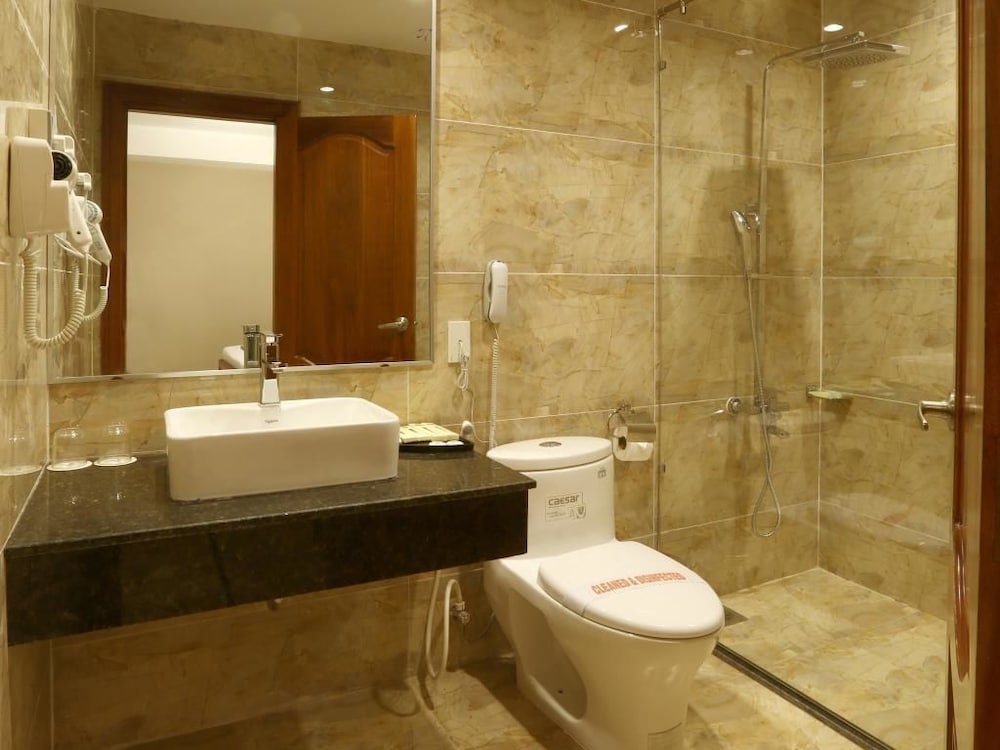 Fortuneland Hotel 23/27