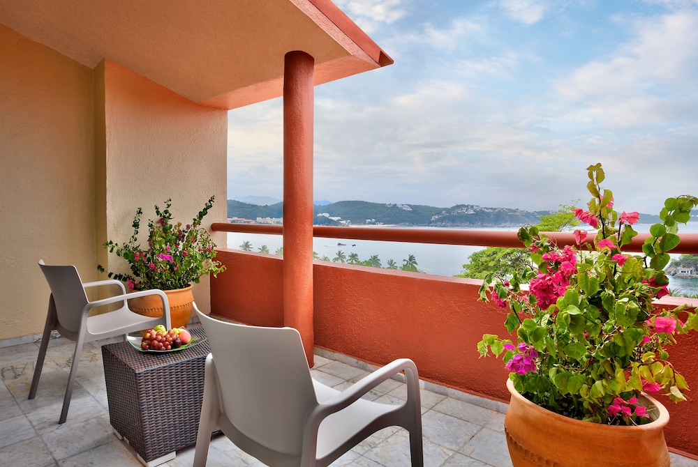 Las Brisas Huatulco 46/79