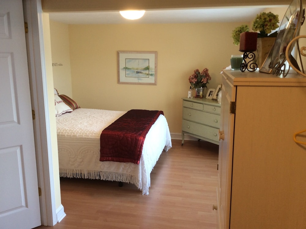 Pictured Rocks Bed and Breakfast 21/61