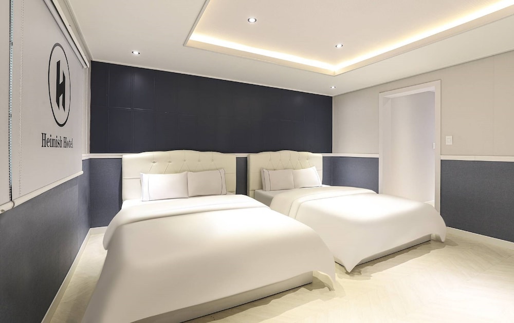 PREMIUM, SUITE, CITY VIEW