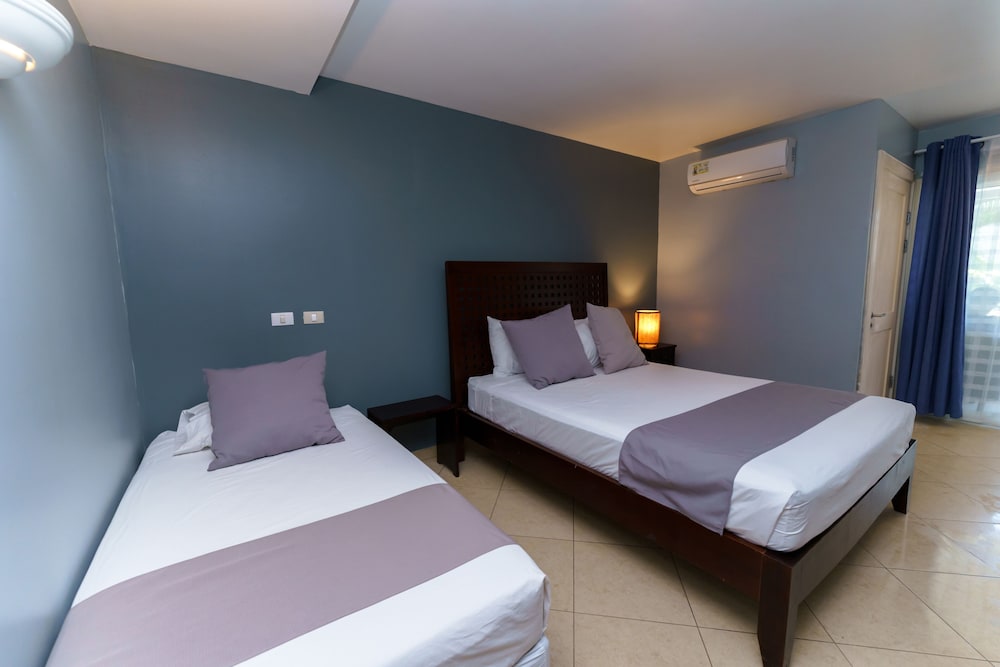Hotel Santa Teresa 20/65
