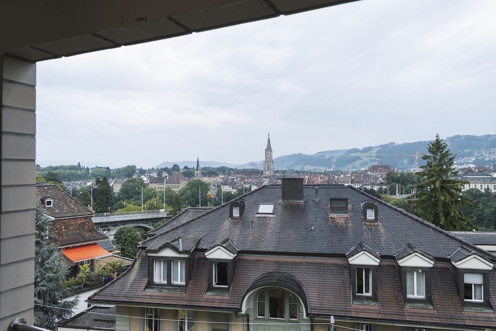 Swissotel Kursaal Bern 3/50