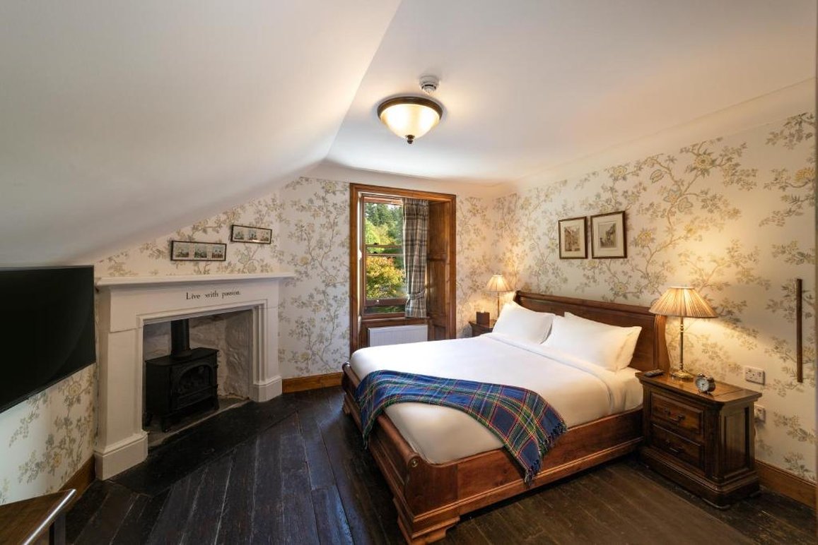 Rokeby Manor 17/37
