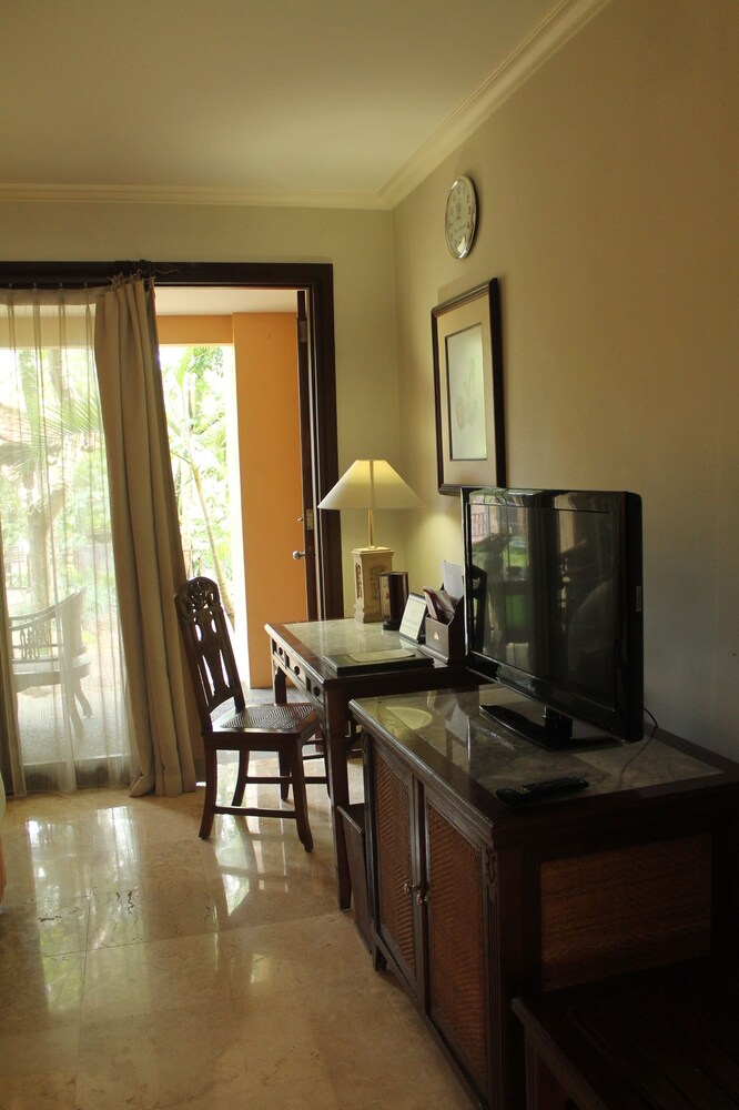 Laras Asri Resort And Spa 38/66