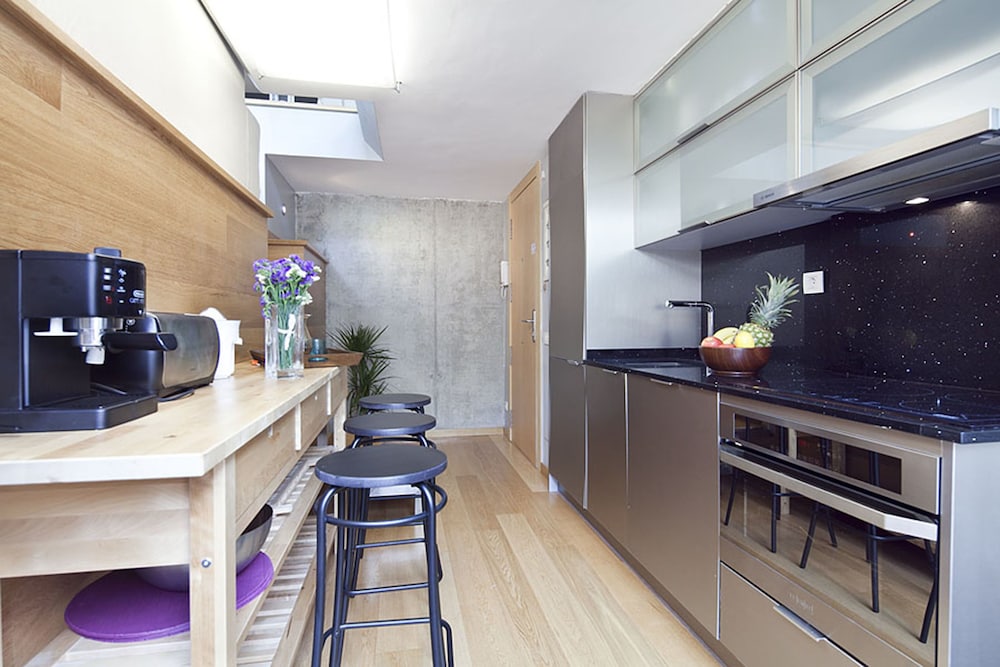 My Space Barcelona Gracia Pool Terrace Center 5/49