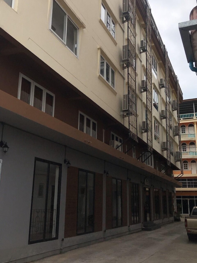 Arcadia Maephim Serviced Apartment 6/50