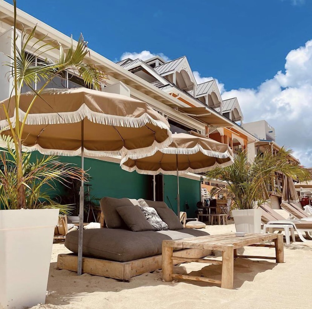 Le Temps des Cerises Hotel Beach 1/49