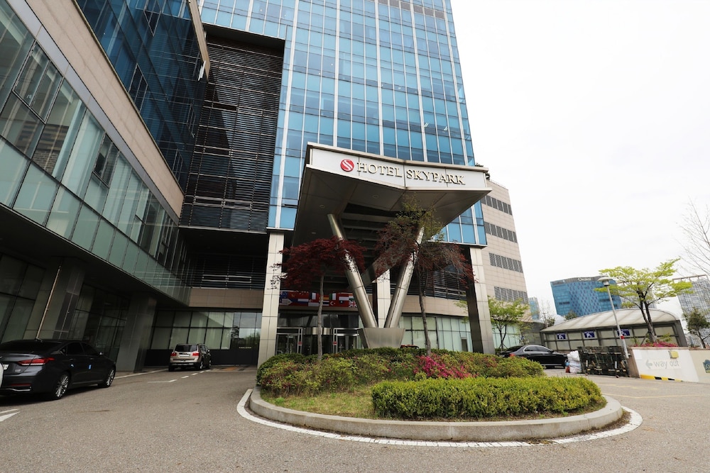 Bridge Hotel Incheon Songdo 59/63