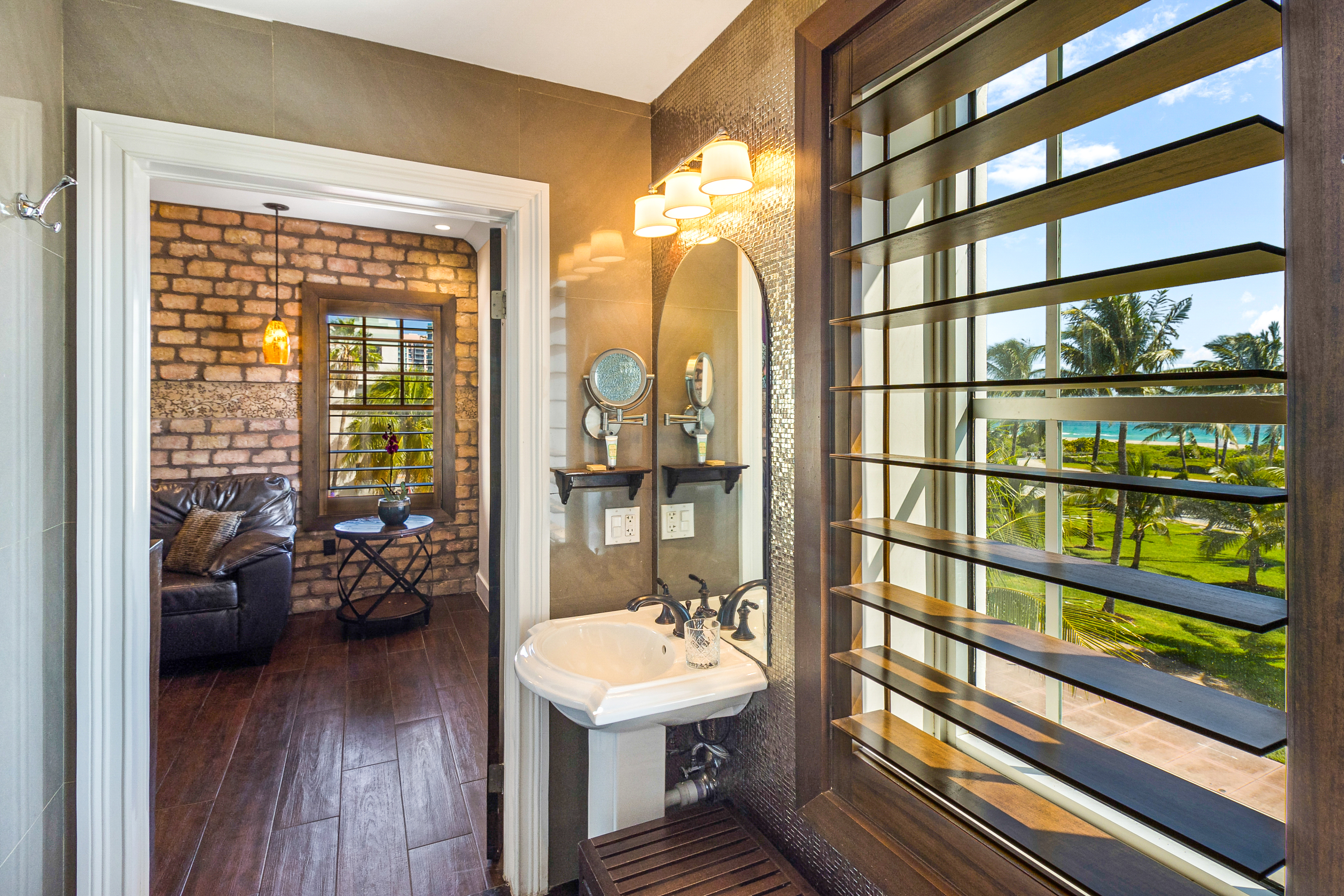 Suite, Ocean View