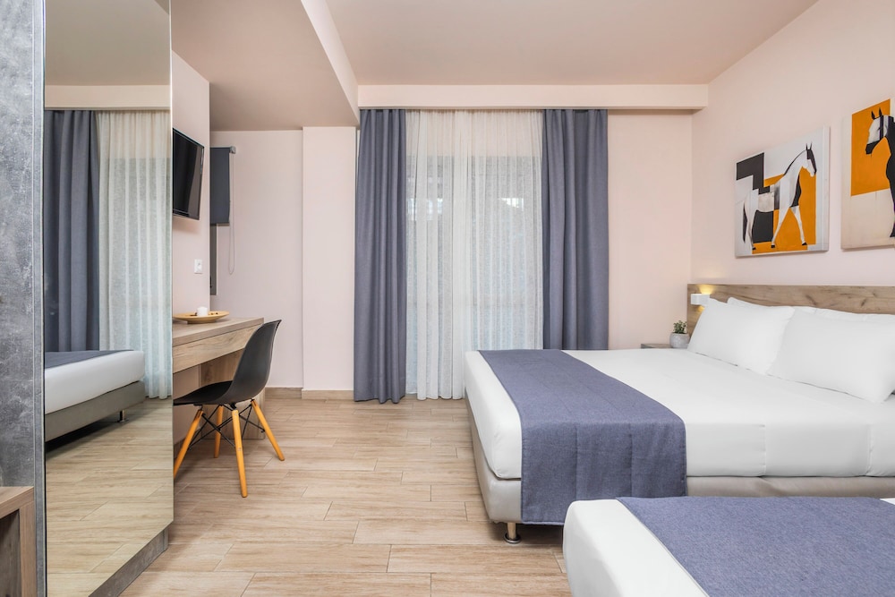 غرفة كومفورت ثلاثية بسرير كوين وسرير فردي، Hotel Vozina 4/9