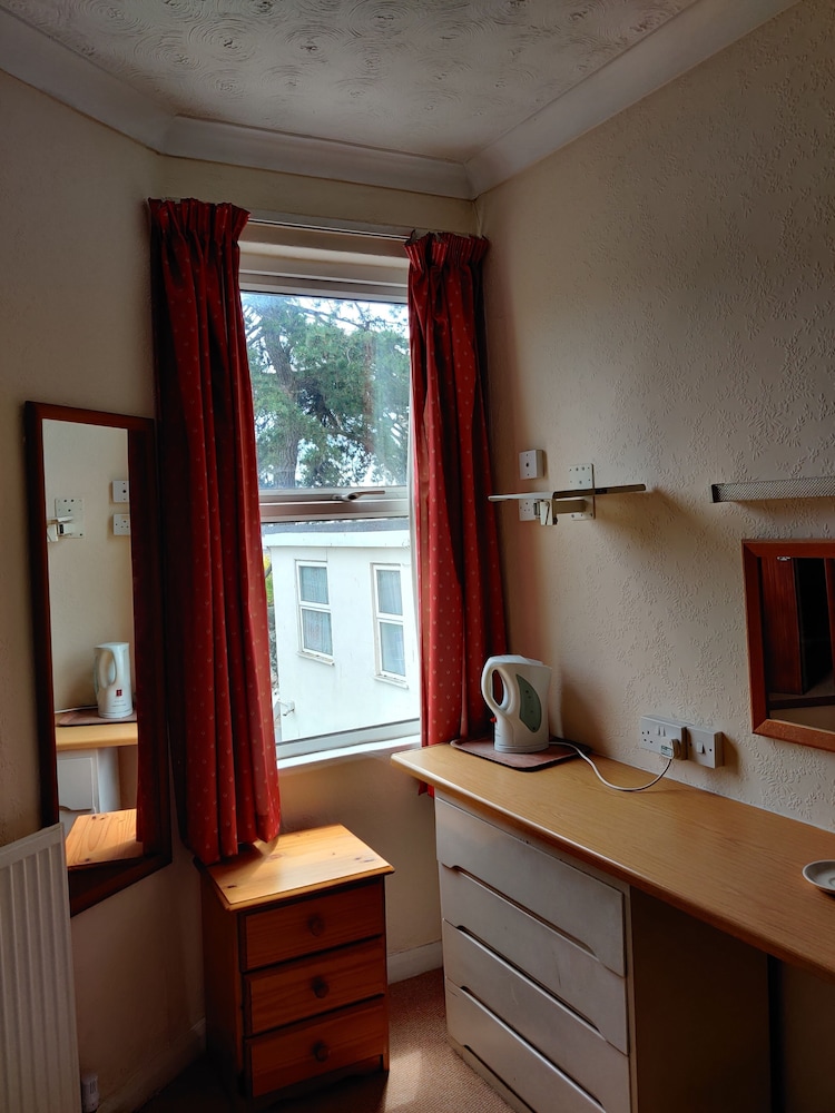Inglewood Palm Hotel, Abbey Sands Torquay 25/32