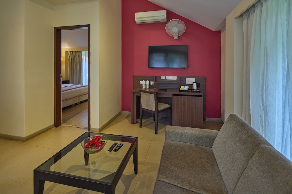 Golden Amoon Resort 40/50