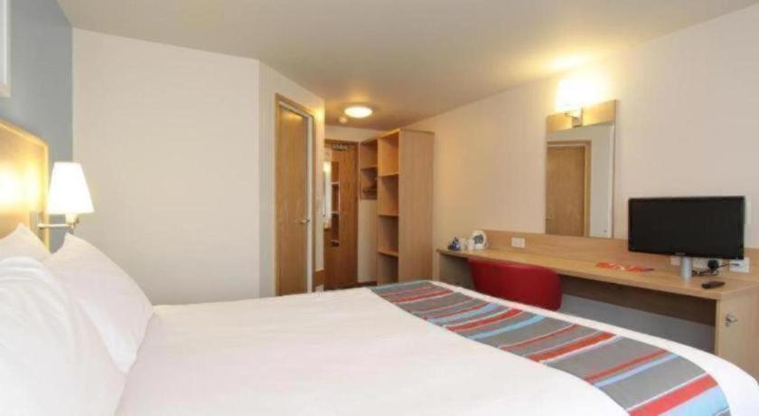 Travelodge Wakefield Woolley Edge M1 Northbound 12/20