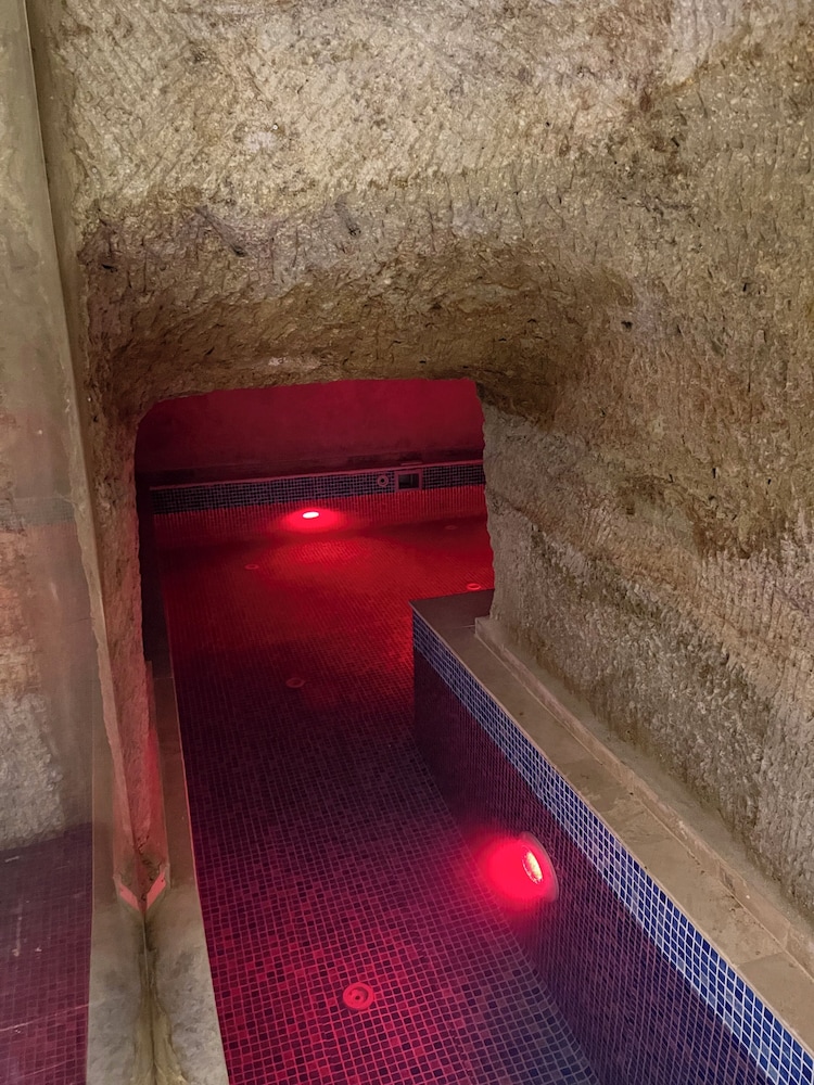 Chakra Special Caves 32/50