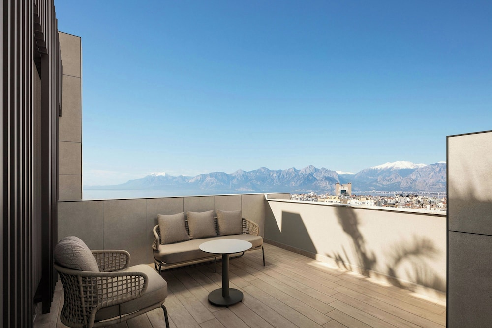 Residence Inn by Marriott Antalya 75/82