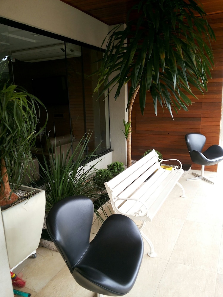 Internacional Hotel 34/35