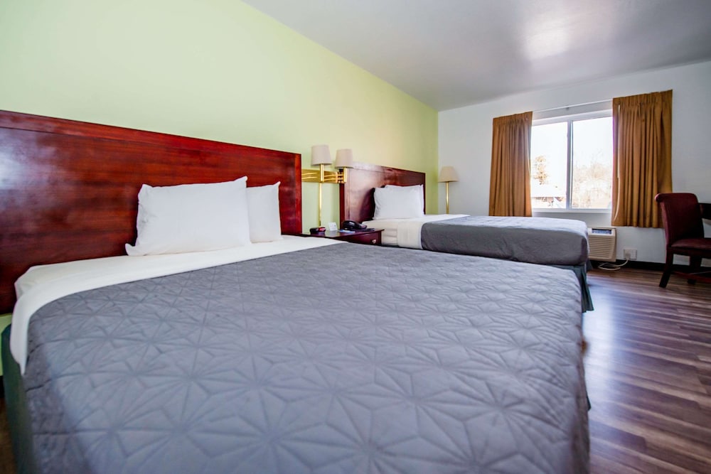 ROOM, 2 QUEEN BEDS