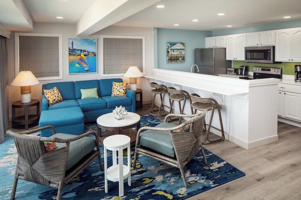 Surfside Hotel and Suites 28/57