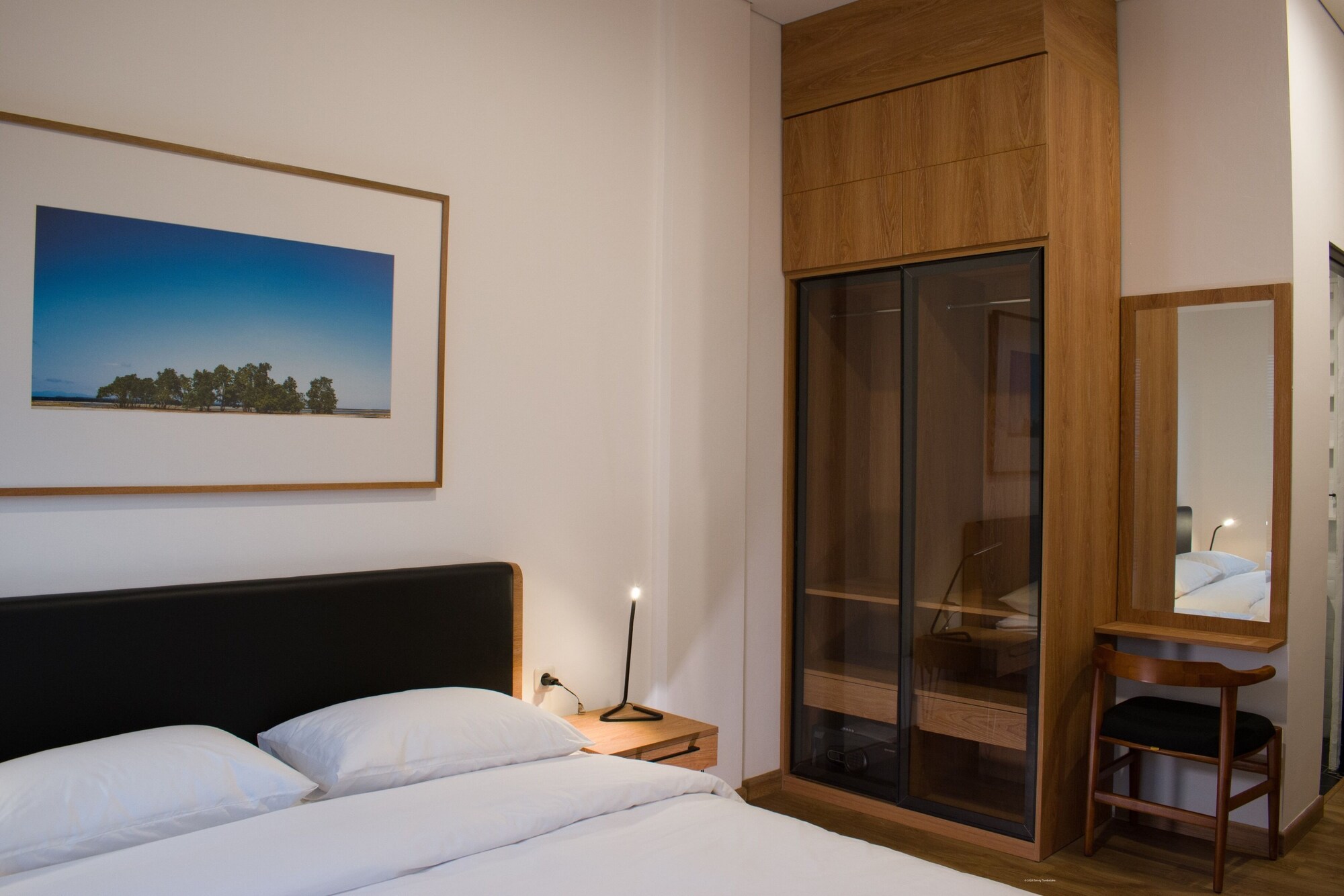 DELUXE, QUEEN BED