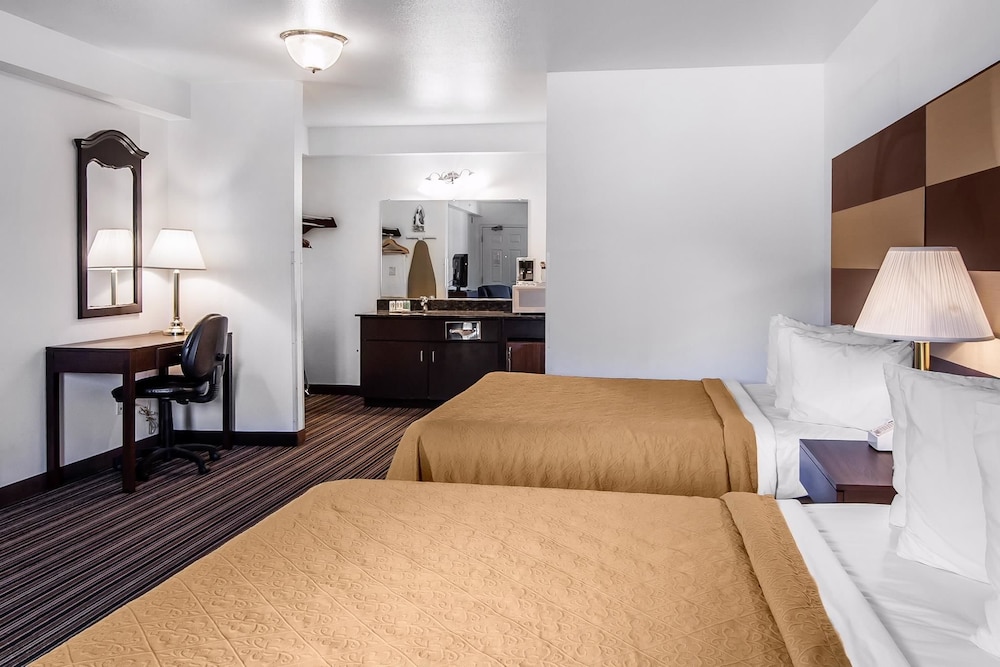 Quality Inn Central Roseburg 10/30