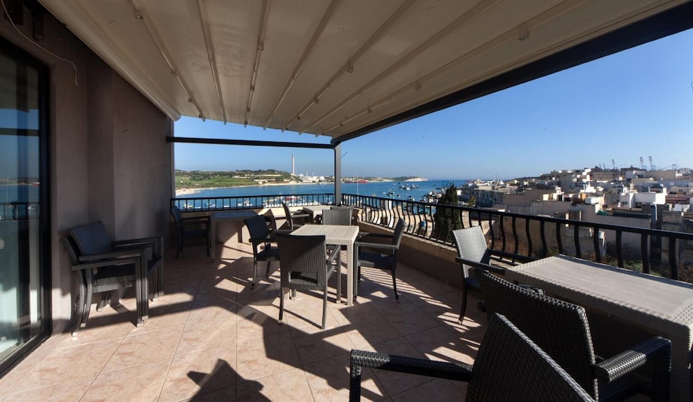 Port View Guest House 28/38