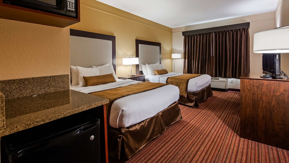Best Western Plus Strawberry Inn & Suites 14/31