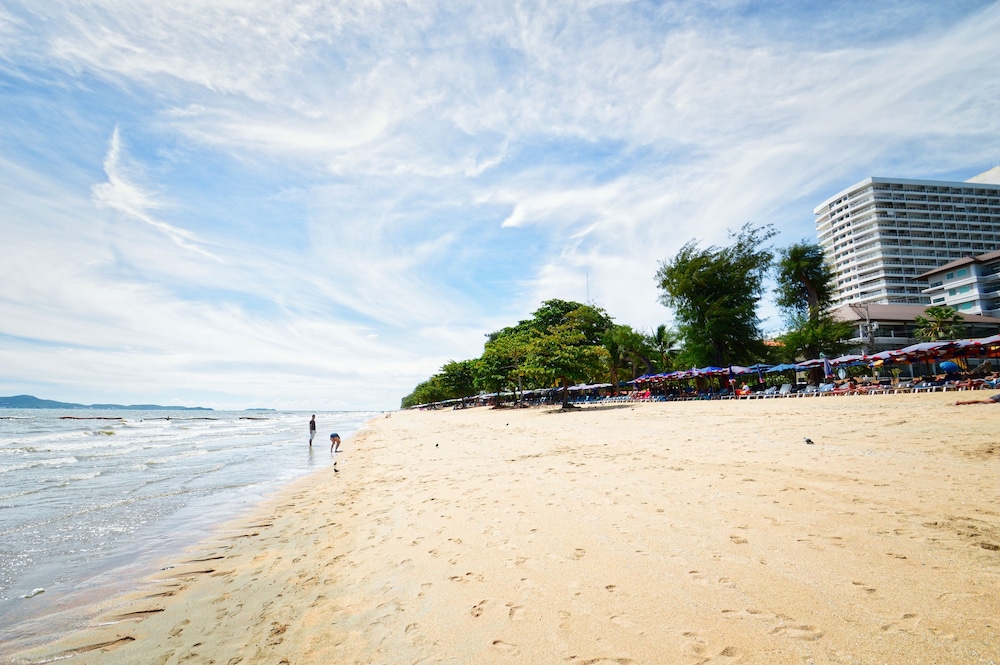 Scandia Beach Hotel 45/50
