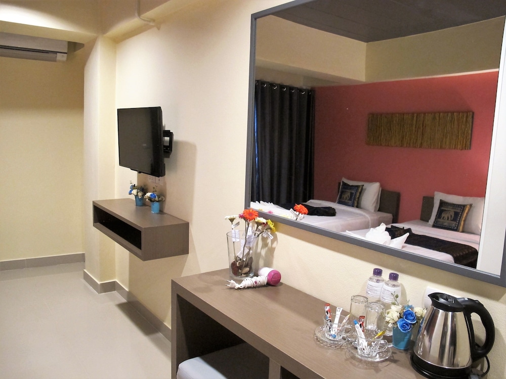 Suvarnabhumi Oriental Resort 60/64