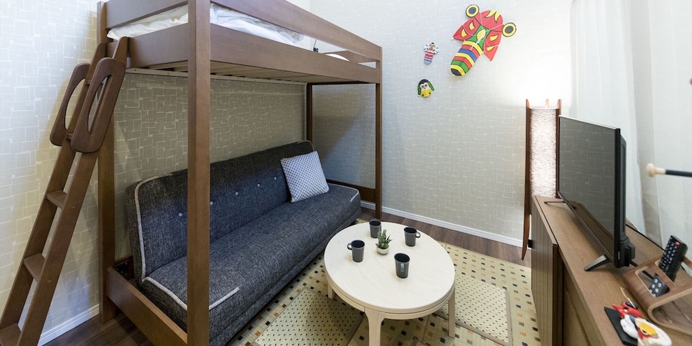 Trip Pod Sumiyoshi A 32/34